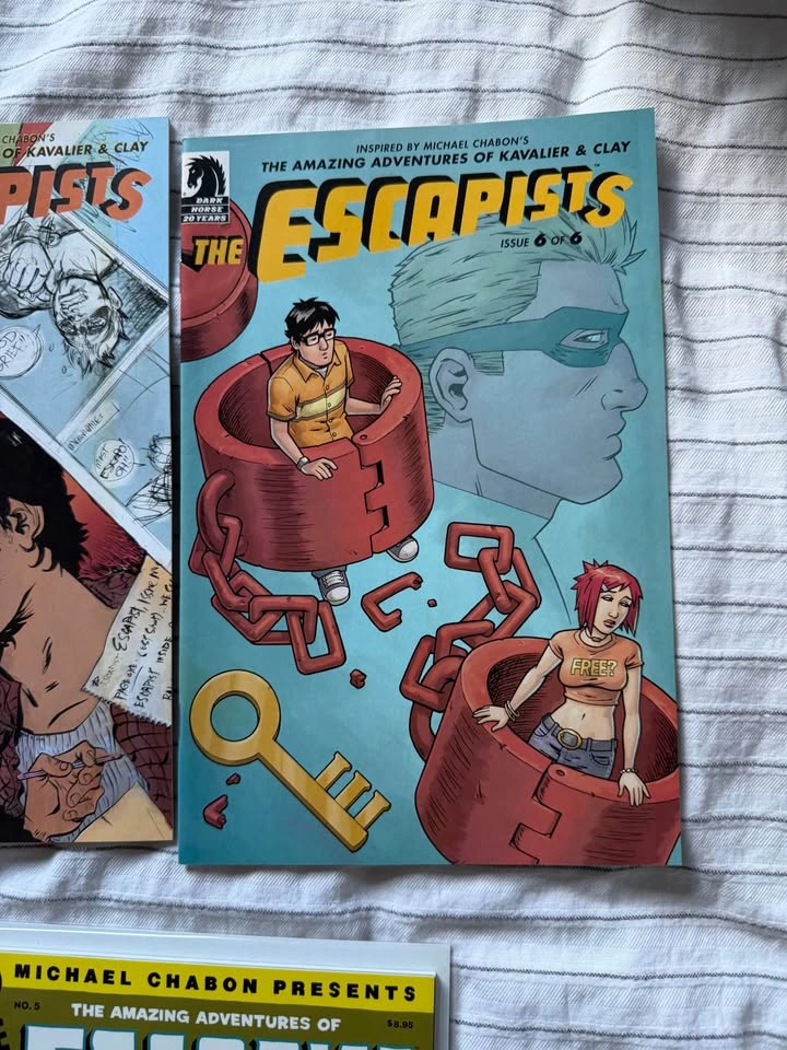 Michael Chabon's The Amazing Adventures of the Escapist #1-8 - photo 3