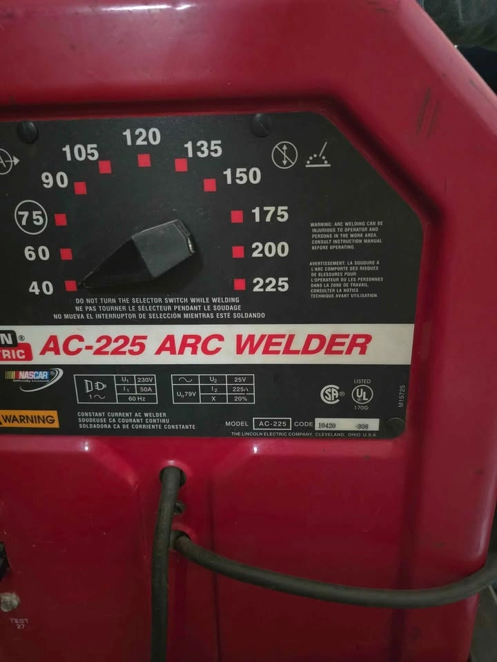 Lincoln Electric AC-225 Arc Welder - photo 2