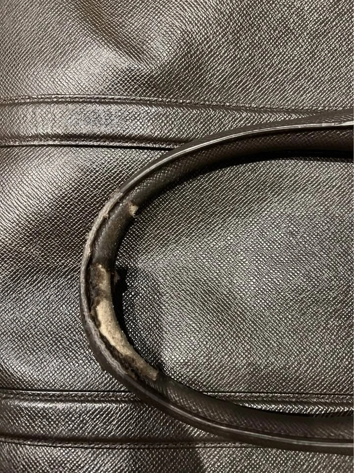 Hugo Boss Leather Bag - photo 4