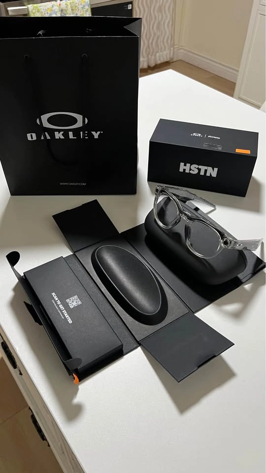 Oakley Meta HSTN Transitions | Like New | $600 - photo 3