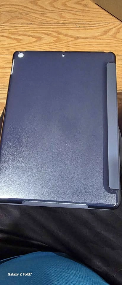 Ipad 9/8/7 brand new cover
