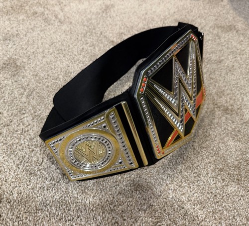 WWE World Heavyweight Championship Title Belt Kids Toy Replica - photo 3