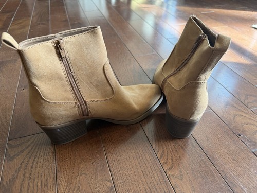 Old Navy Women's Size 8 Sand Faux-Suede Western Booties - photo 2