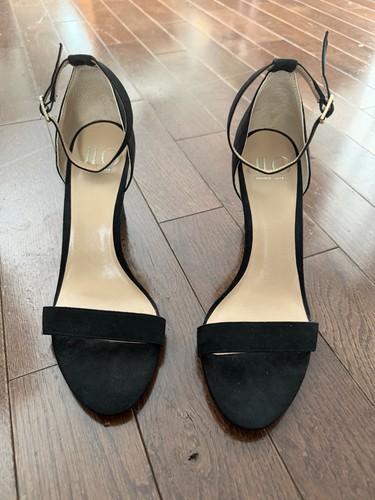 Women’s Suede ankle strap sandals, JLO by Jennifer Lopez-Size 9. - photo 2