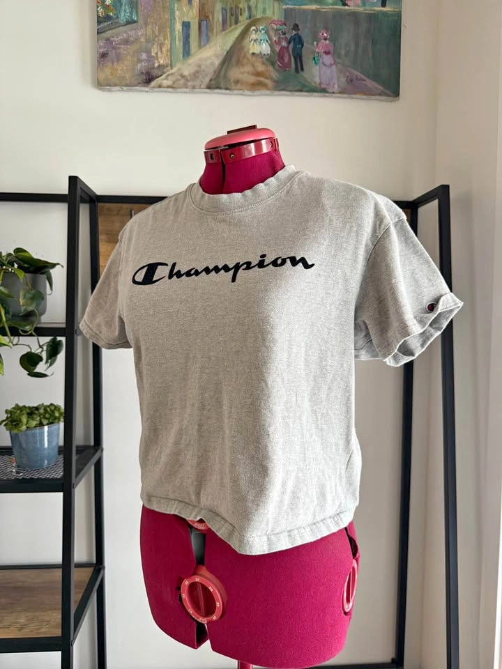 Champion Cropped Tee