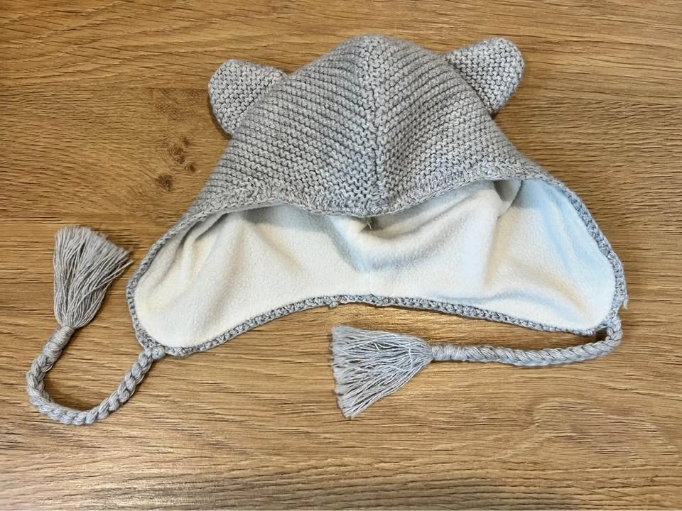 Newborn grey knit hat - photo 2