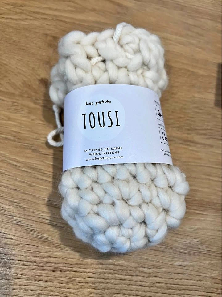 Tousi Mittens