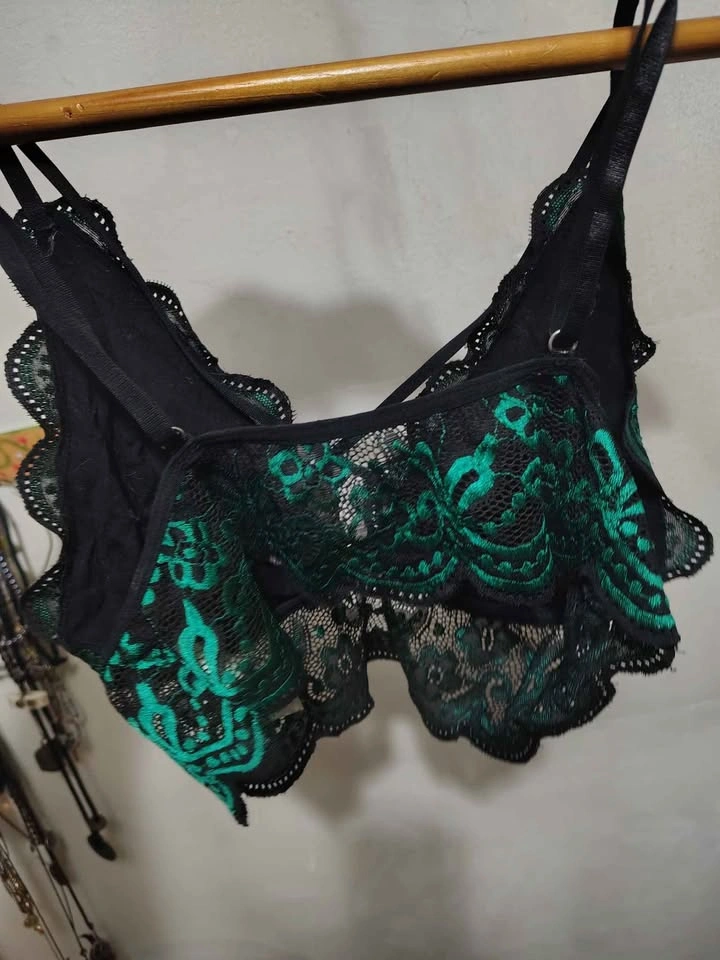 Medium - green and black lace strappy bralette - photo 4