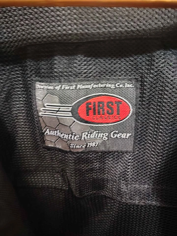 Men's M - First Classics Authentic Leather Riding Vest - photo 3