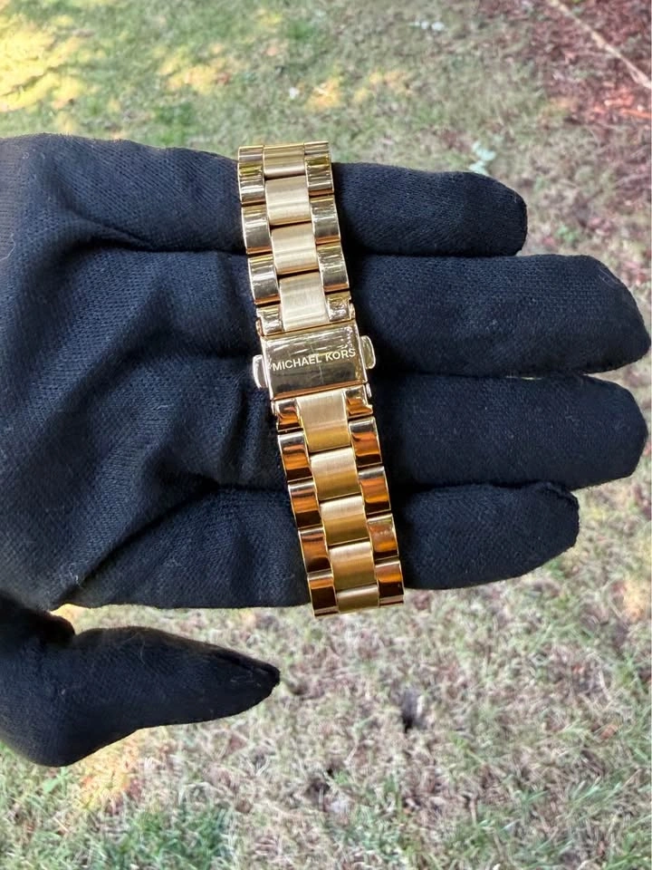 Michael Kors Women’s Gold-Tone Watch – MK3512 - photo 3