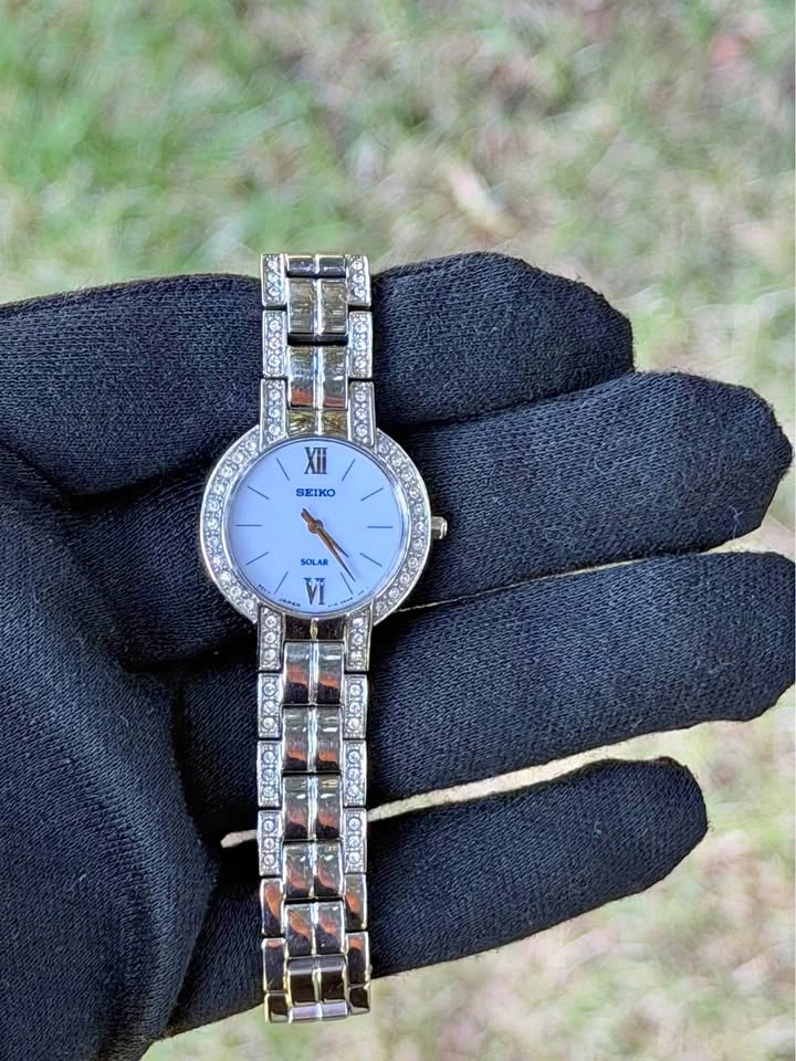 Seiko Solar Women’s Crystal Watch