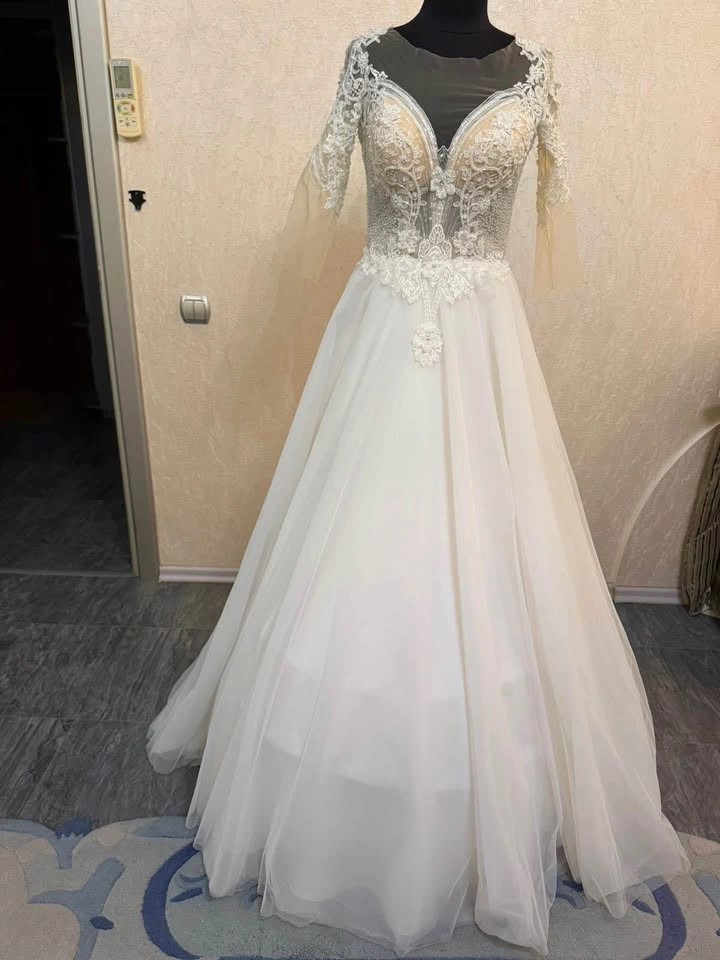 Brand New Elegant White Wedding Dress – EU 44 - photo 2
