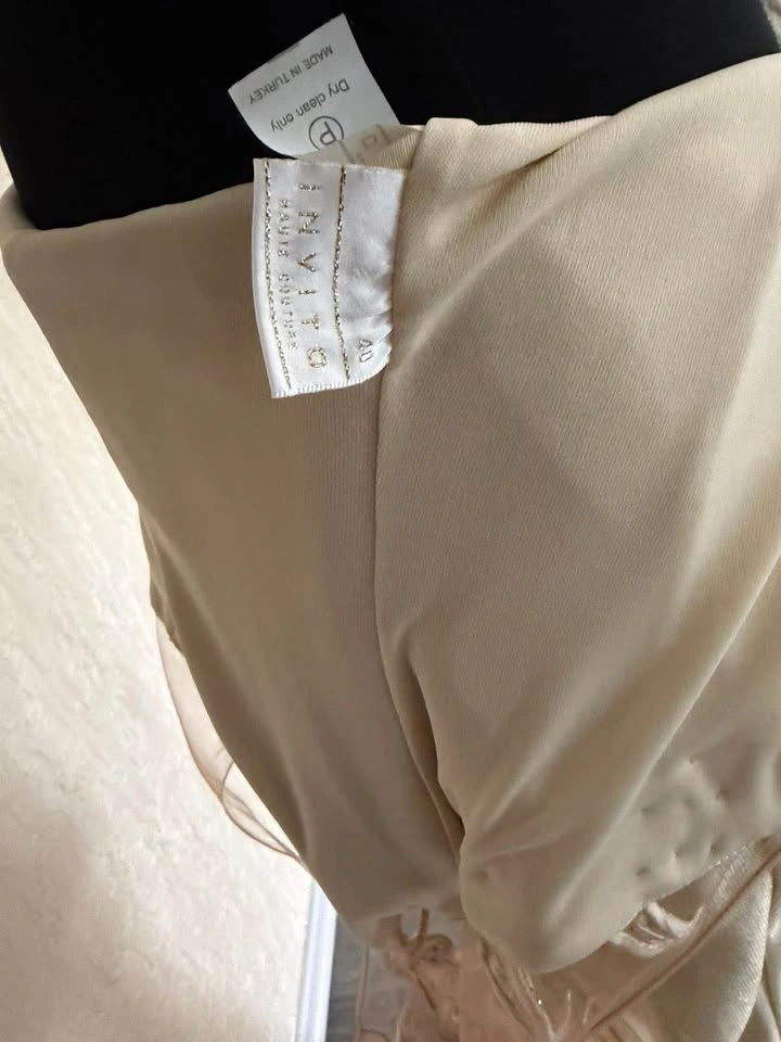 Brand New Elegant Ivory Mermaid Evening Gown – EU 40 - photo 5