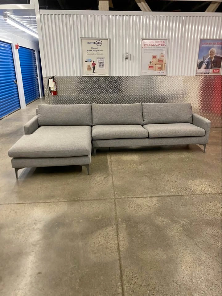 (Free Delivery) Beautiful Grey Sectional Sofa Couch