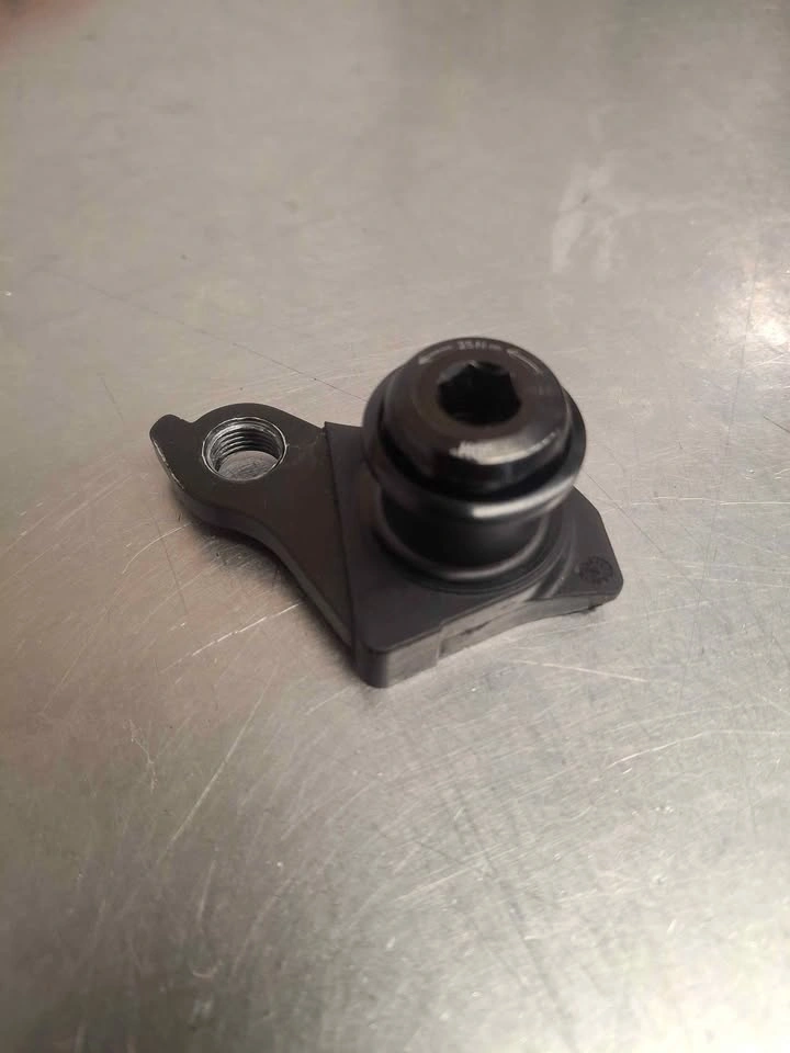 Trek Universal Derailleur Hanger - photo 3