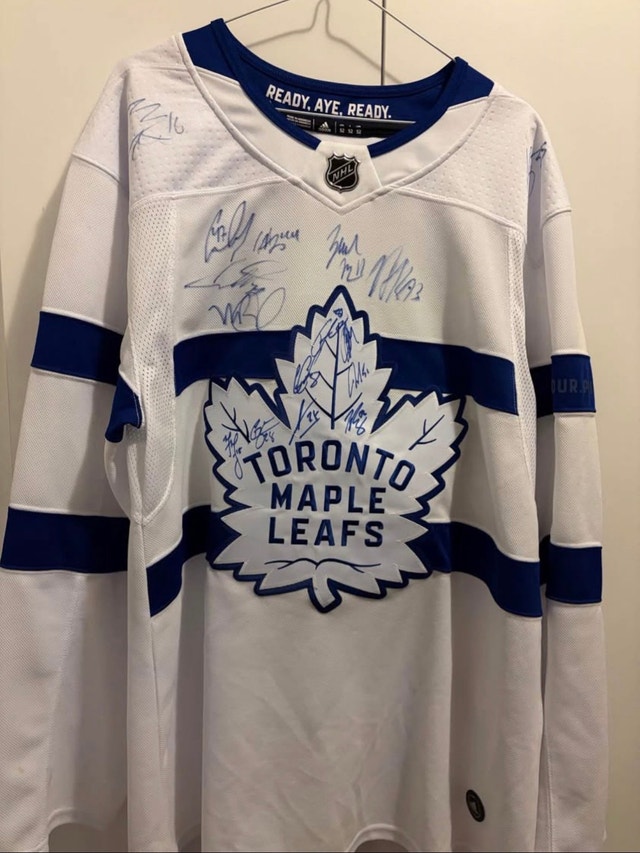 maple leaf jerseys