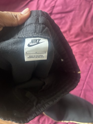 Nike kids 2-Piece Sweatsuit Set Black/Gold Logo Fleece Hoodie Pa - photo 3