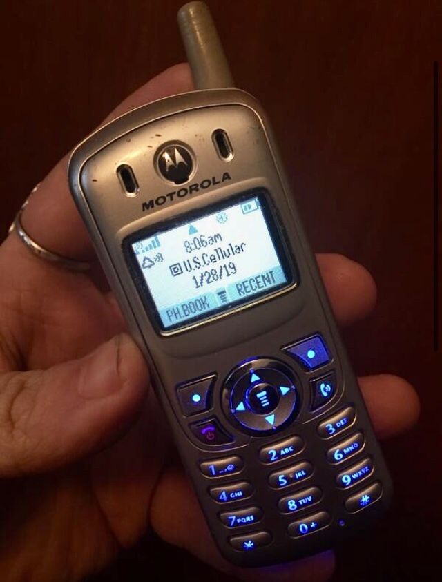 Motorola C343a Cell Phone •US Cellular•