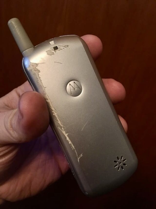 Motorola C343a Cell Phone •US Cellular• - photo 2
