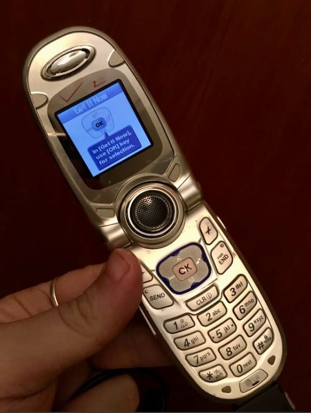LG VX4650a Cell Phone •Verizon• - photo 3