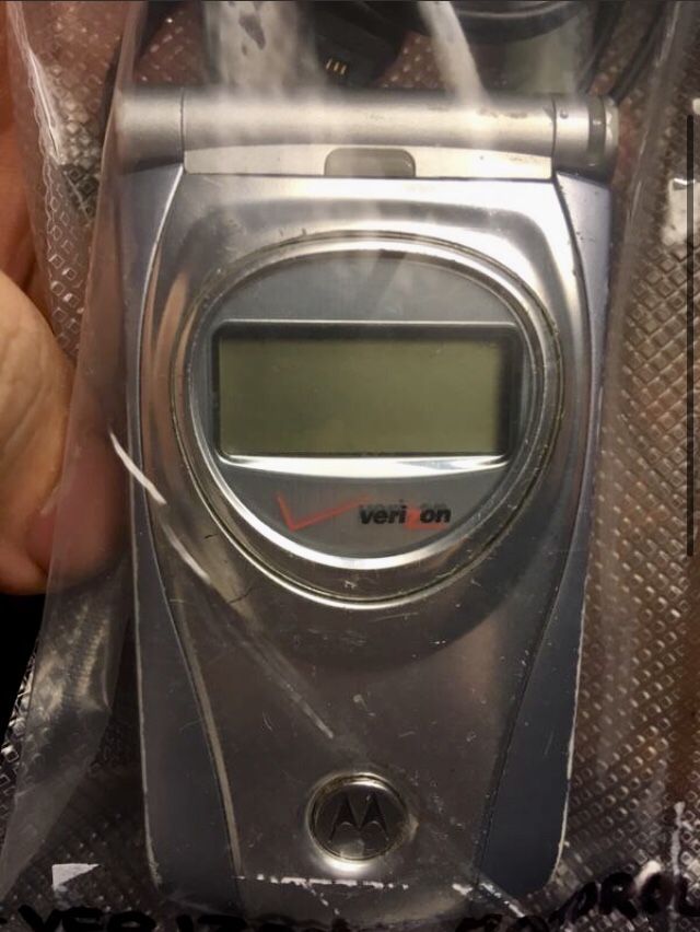 Motorola T730c Cell Phone •Verizon•