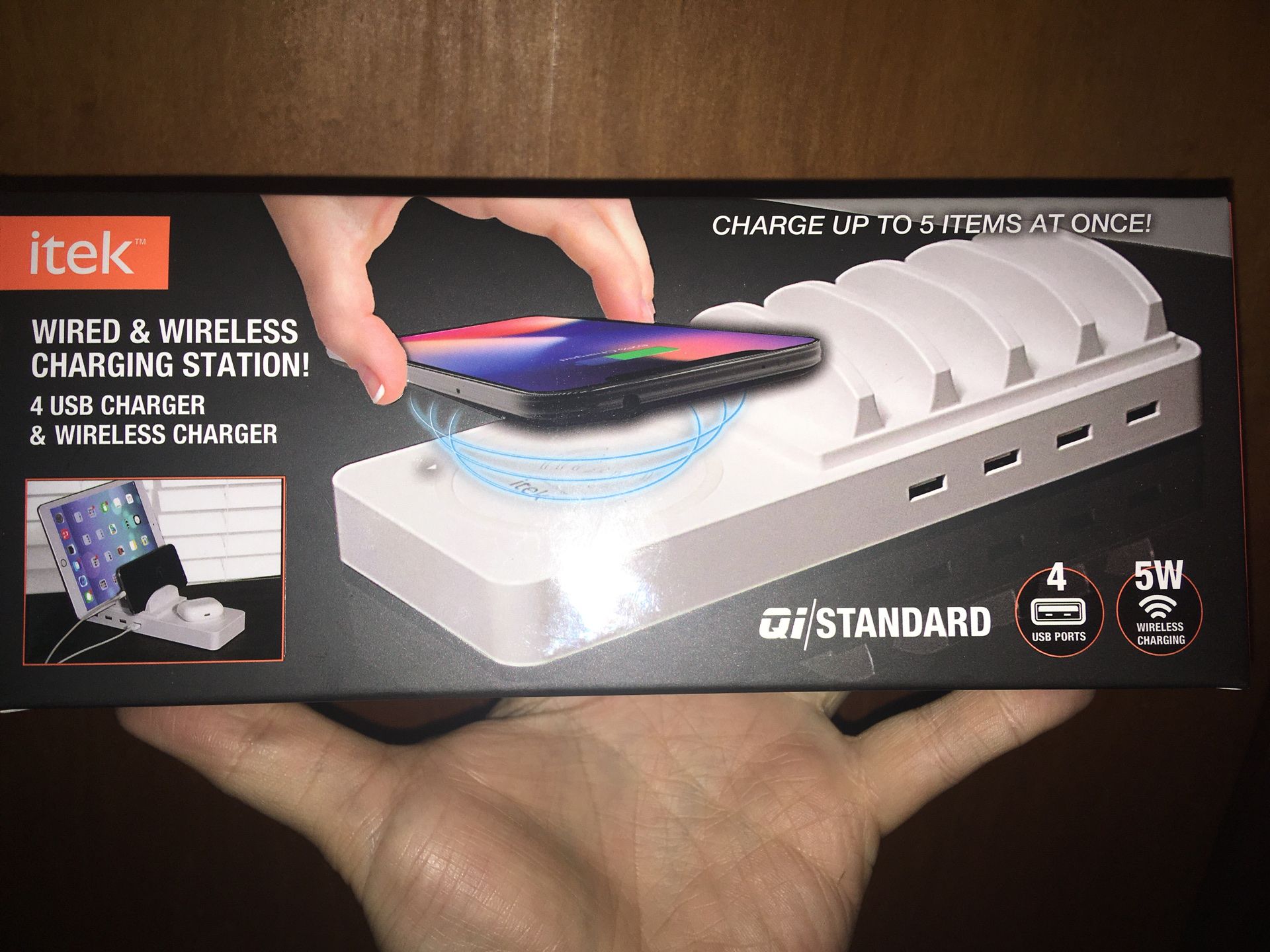 itek Wired/Wireless Charging Station