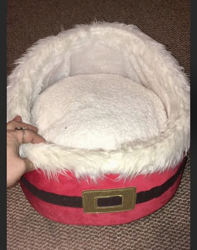 Santa Pet Bed