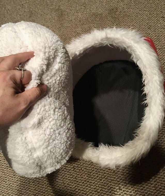 Santa Pet Bed - photo 4
