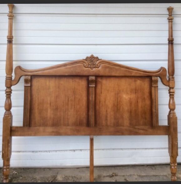 Pulaski Vintage Antique King Headboard/Footboard