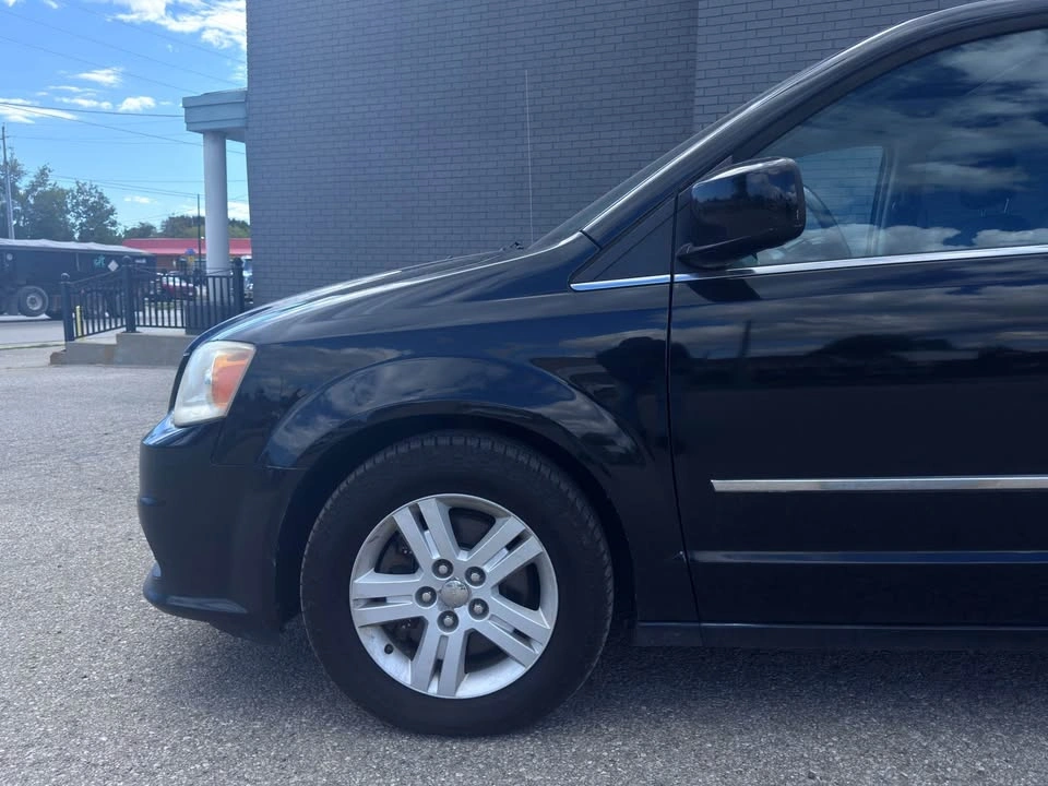 2014 Dodge Caravan - photo 3