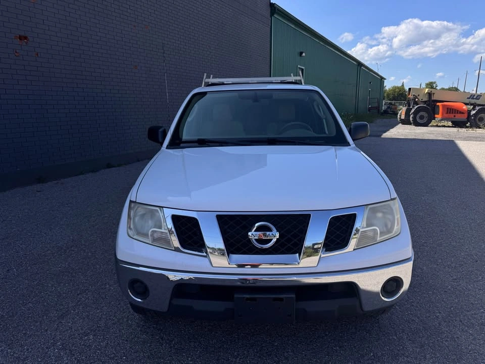 2011 Nissan Frontier Regular Cab - photo 3