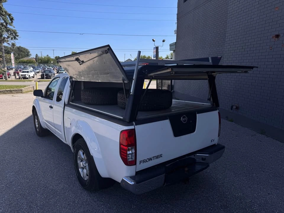 2011 Nissan Frontier Regular Cab - photo 4