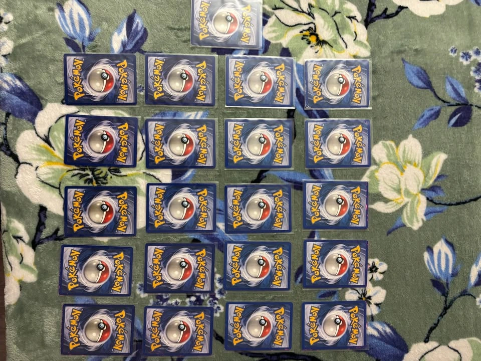 Vintage Pokemon Card Lot 1996 - Early 2000s - photo 2