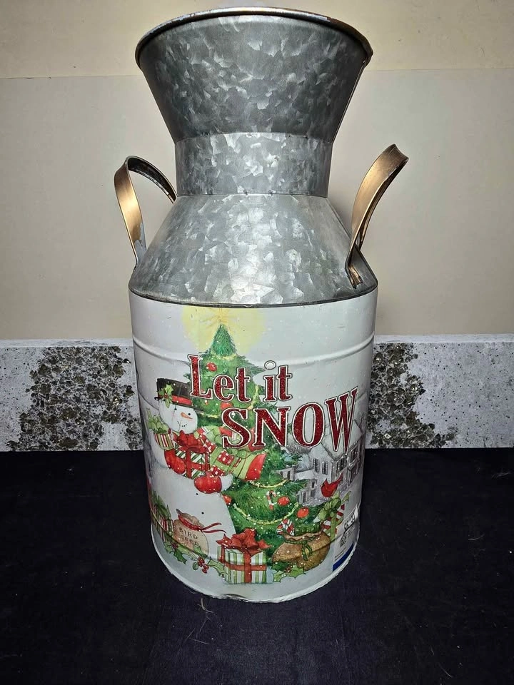 'Let It Snow' Large Milk Jug - photo 3