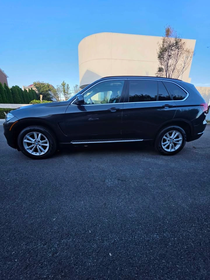 2015 BMW X5 · xDrive35i Sport Utility 4D - photo 2