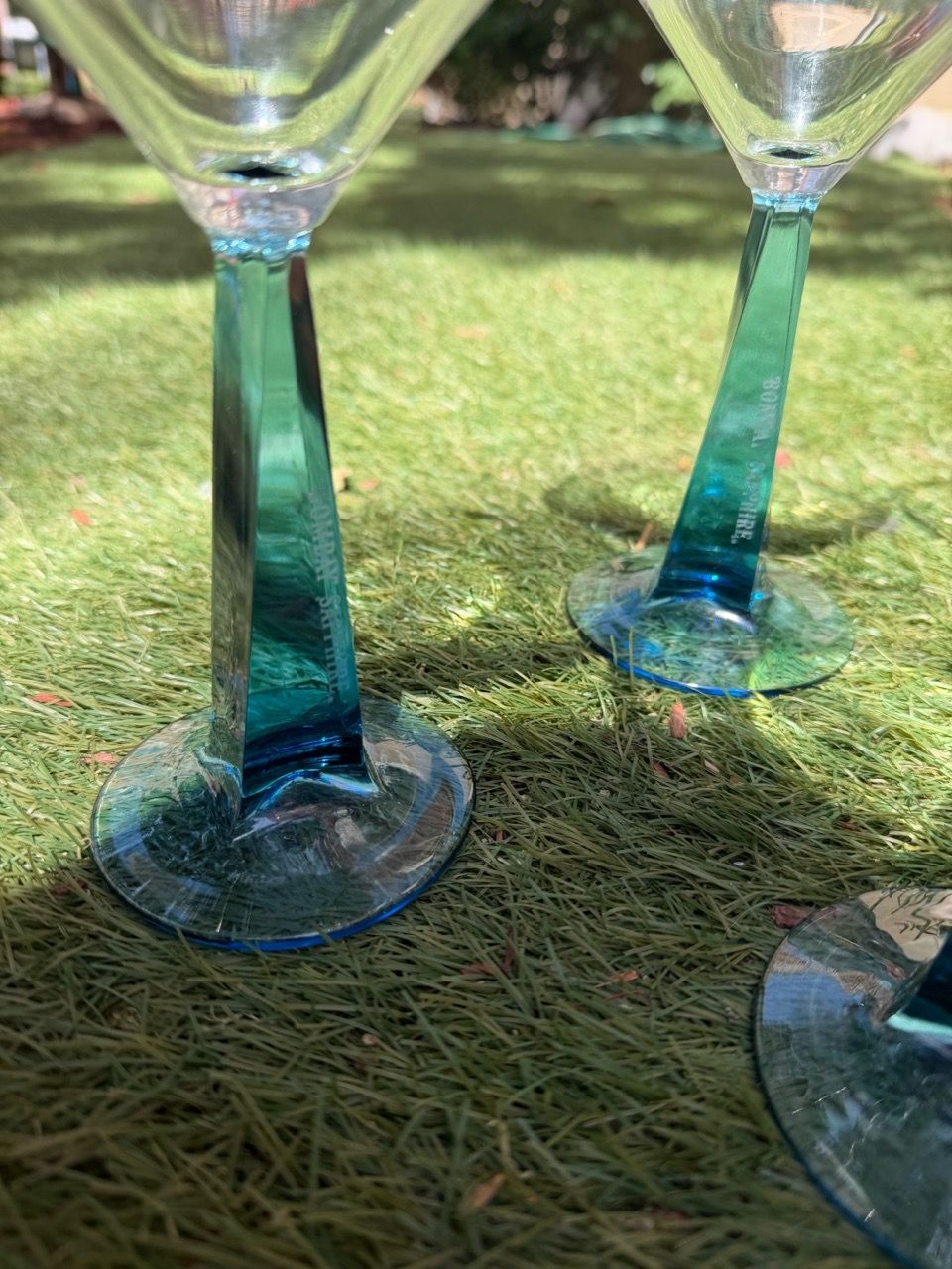 Bombay Sapphire Martini Glasses with Blue Stems – Set of 4 - photo 5