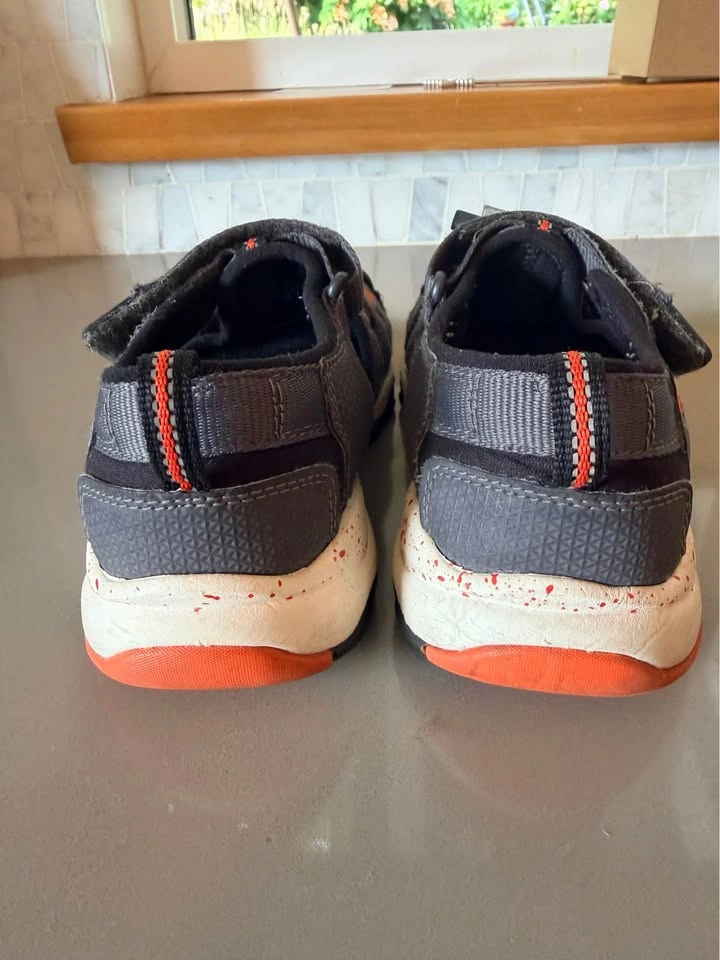 KEEN washable sandals size 2 big kids - photo 3