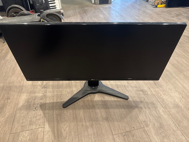 LG34UM58 34” Ultrawide Monitor