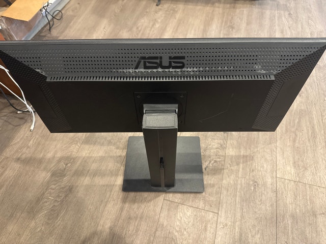 ASUS pb298q 29” Ultra Wide Monitor - photo 2