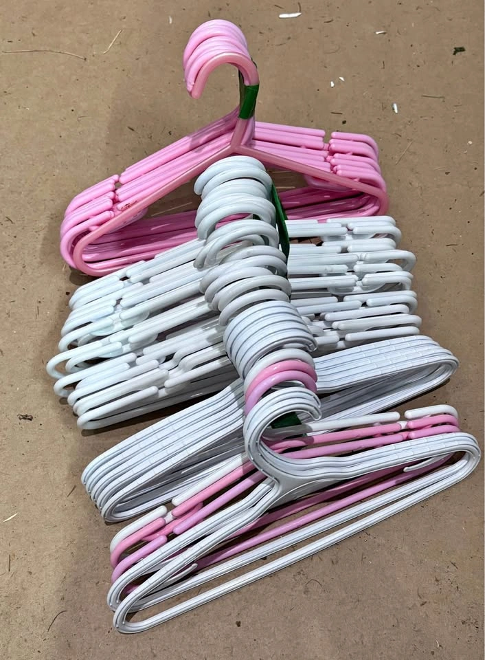 Kid’s clothes hangers - 40 pcs
