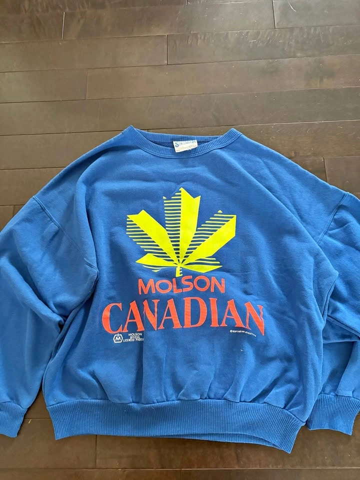 Vintage 80s molson Canadian crew neck