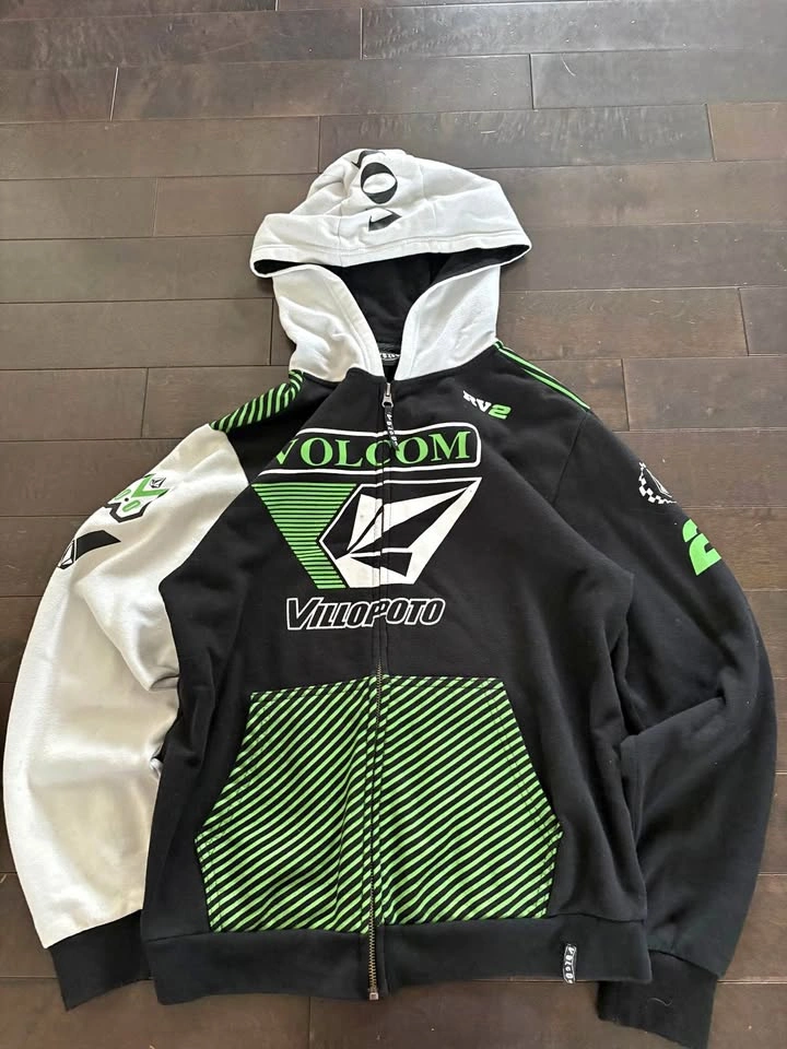 Y2K volcum zip up hoodie