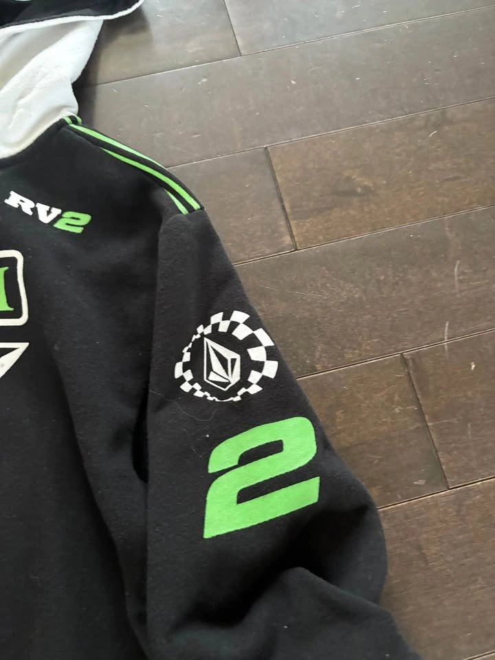 Y2K volcum zip up hoodie - photo 3