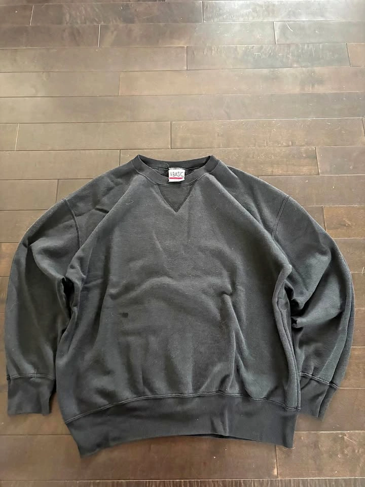 Vintage 90s faded crew neck