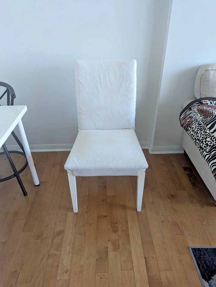 IKEA BERGMUND chair