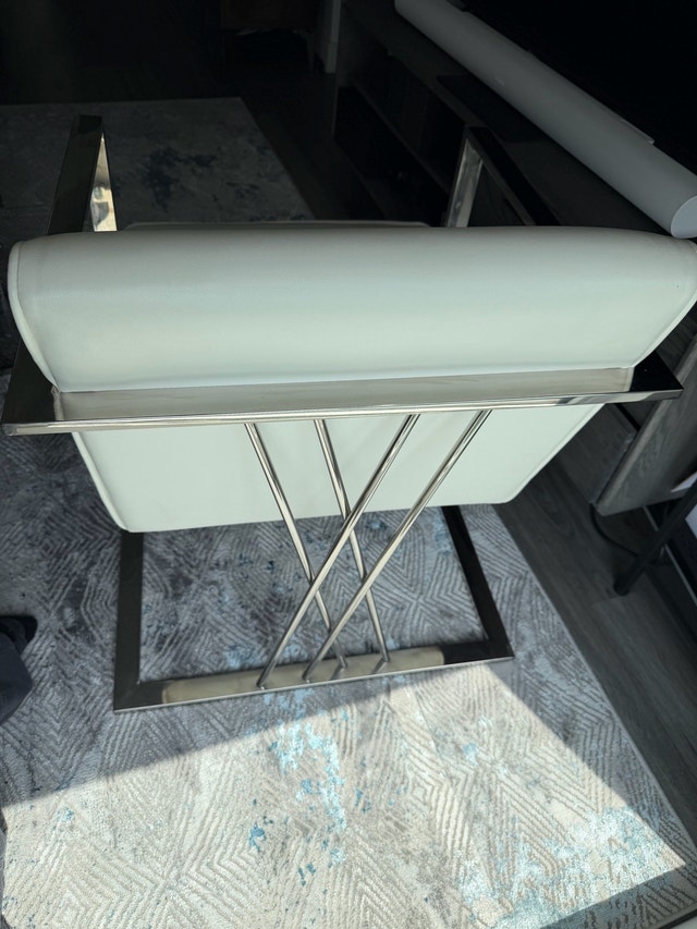 Modern High-end Mobilia White Leather Chair - photo 3