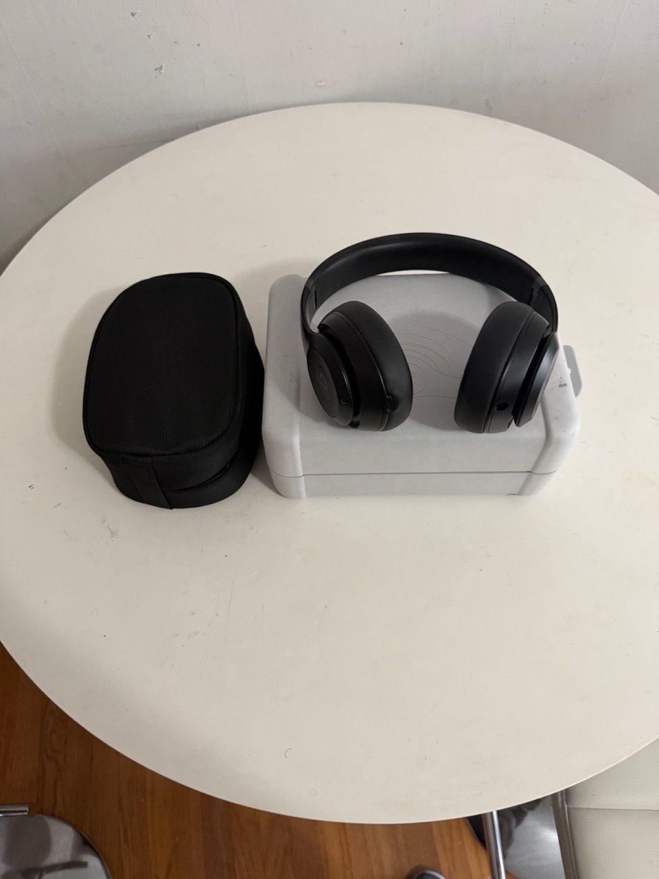 Beats by Dre Pro (Mint Condition)