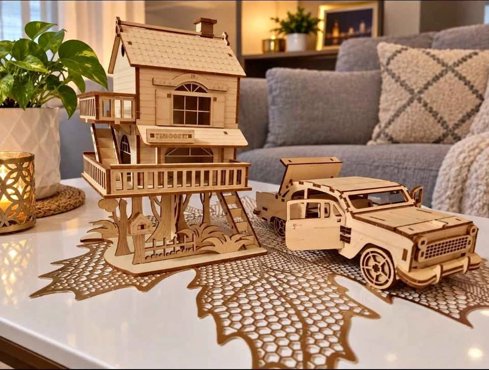Wooden Treehouse and Car – Miniature Décor