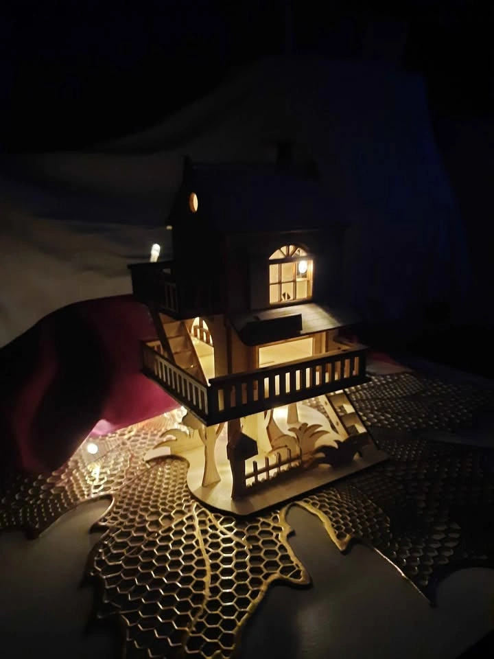 Wooden Treehouse and Car – Miniature Décor - photo 4