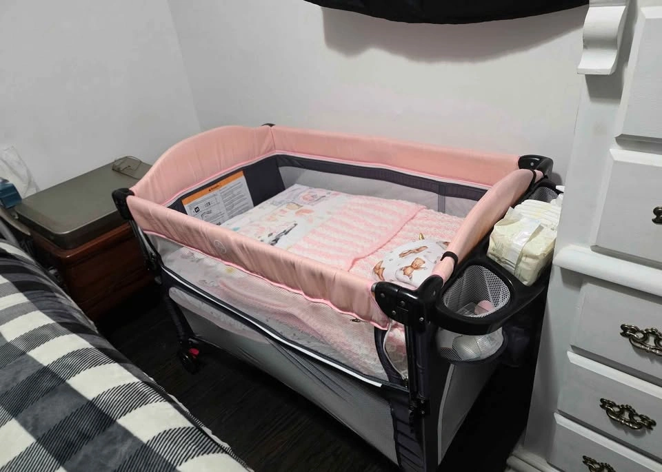 5 in 1 Baby Bedside Bassinet - photo 4